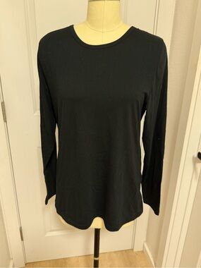XL Black Long-Sleeve Women's Top - Great Condition
